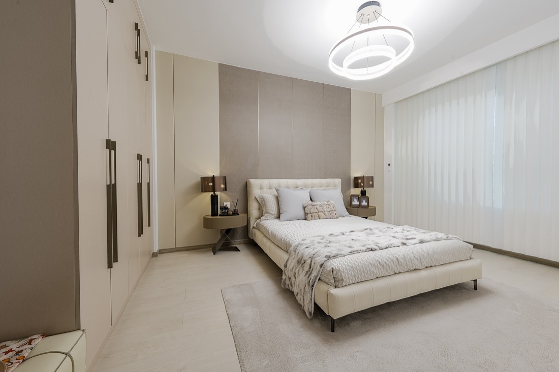 Royal Legend bedroom